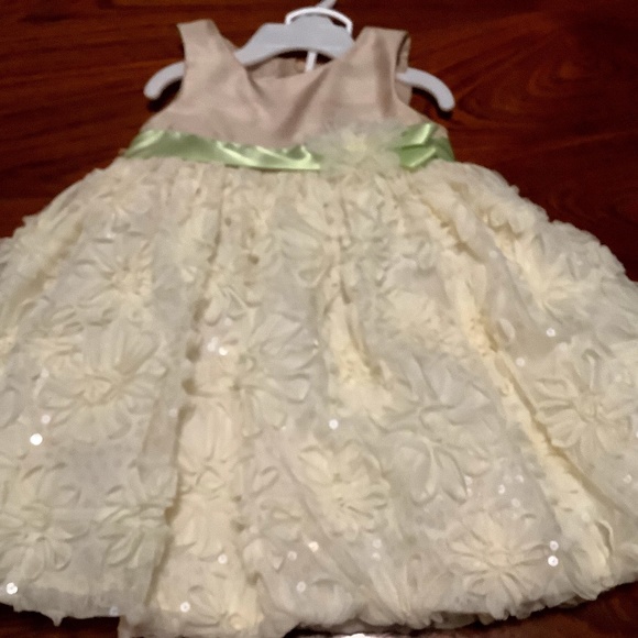 NWT Bonnie Jean Baby Girl Fancy Dress - Size 24 Months - Picture 2 of 6